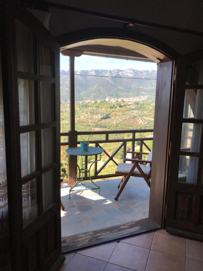Villa Maroudia Kymi Eksteriør billede
