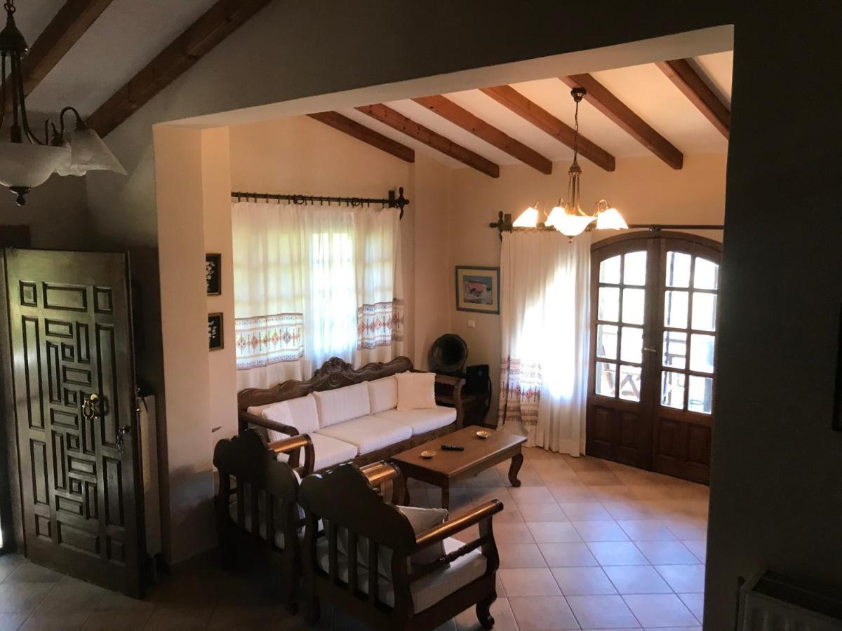 Villa Maroudia Kymi Eksteriør billede